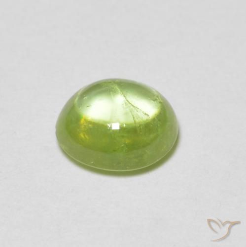 esfena Verde vivo claro natural de 0.86 ct, Ovalada, Transparente