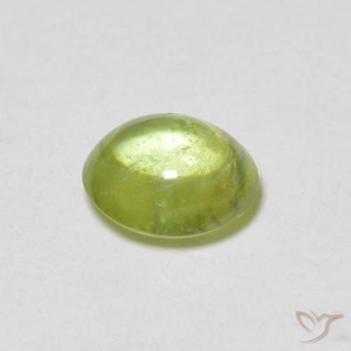 esfena Verde vivo claro natural de 0.78 ct, Ovalada, Transparente