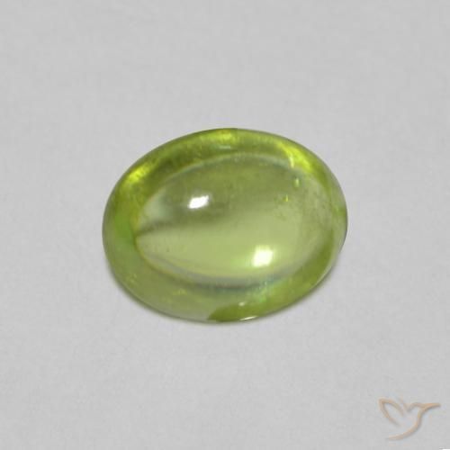 esfena Verde claro natural de 0.69 ct, Ovalada, Transparente