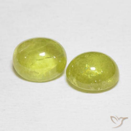 Gemas de esfena Amarillo medio natural de 3.79 ct, Ovalada, Transparente