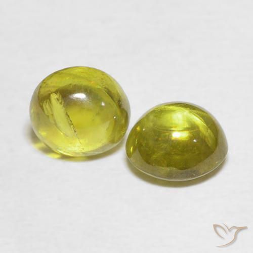 Gemas de esfena Amarillo amarronado natural de 2.64 ct, Ovalada, Transparente