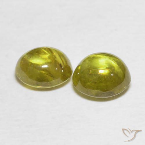 Gemas de esfena Amarillo amarronado natural de 2.64 ct, Ovalada, Transparente