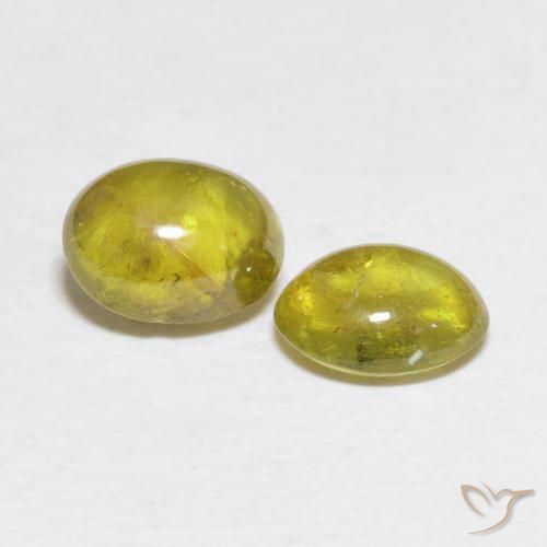 Gemas de esfena Amarillo otoño natural de 2.31 ct, Ovalada, Transparente