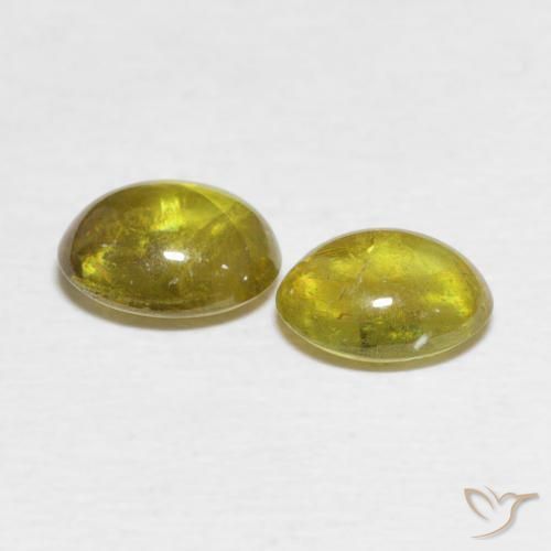 Gemas de esfena Amarillo otoño natural de 2.31 ct, Ovalada, Transparente