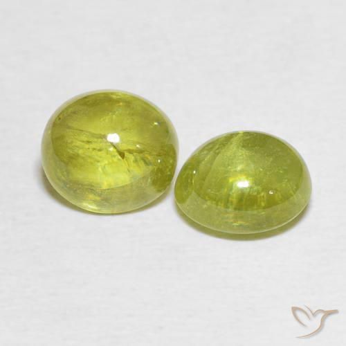 Gemas de esfena Amarillo maíz natural de 3.78 ct, Ovalada, Transparente