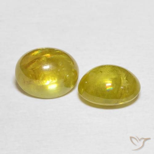 Gemas de esfena Amarillo medio natural de 3.52 ct, Ovalada, Transparente