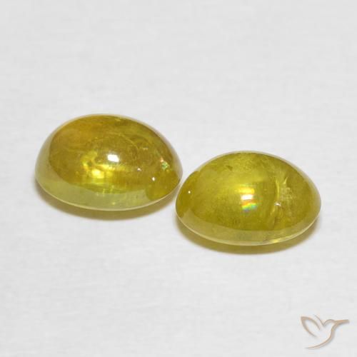 Gemas de esfena Amarillo medio natural de 3.52 ct, Ovalada, Transparente