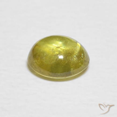 esfena Amarillo medio natural de 0.81 ct, Ovalada, Transparente