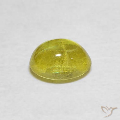 esfena Amarillo medio natural de 0.84 ct, Ovalada, Transparente
