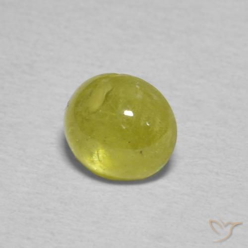 esfena Amarillo medio natural de 0.85 ct, Ovalada, Transparente