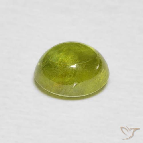 esfena Verde terroso cálido natural de 0.91 ct, Ovalada, Transparente