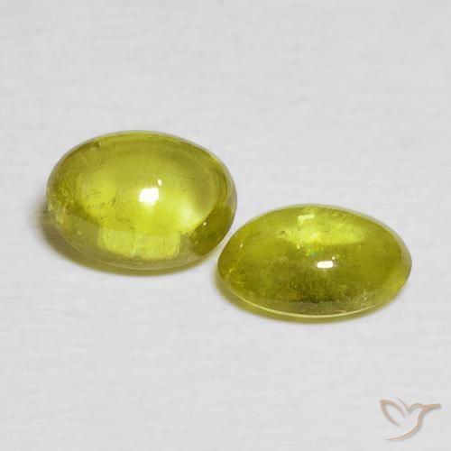 Gemas de esfena Verde terroso cálido natural de 1.88 ct, Ovalada, Transparente