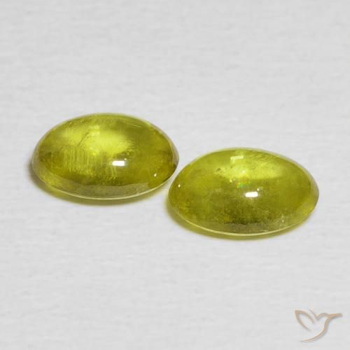 Gemas de esfena Verde terroso cálido natural de 1.88 ct, Ovalada, Transparente