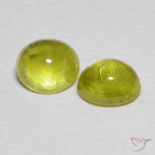 Gemas de esfena Verde medio natural de 2.11 ct, Ovalada, Transparente