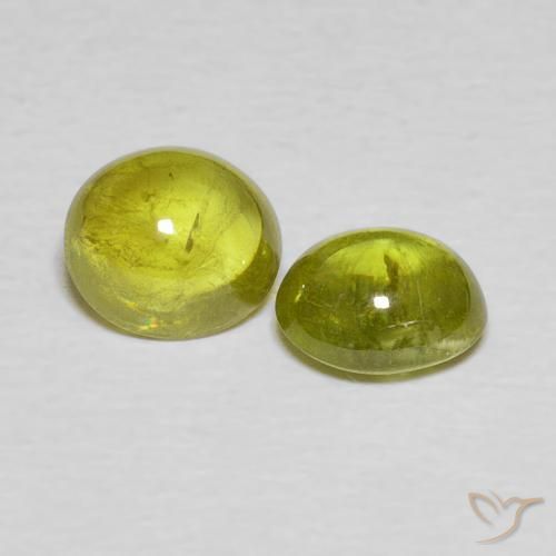 Gemas de esfena Verde amarillento natural de 2.65 ct, Ovalada, Transparente