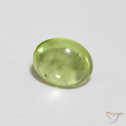 esfena Verde claro natural de 0.66 ct, Ovalada, Transparente