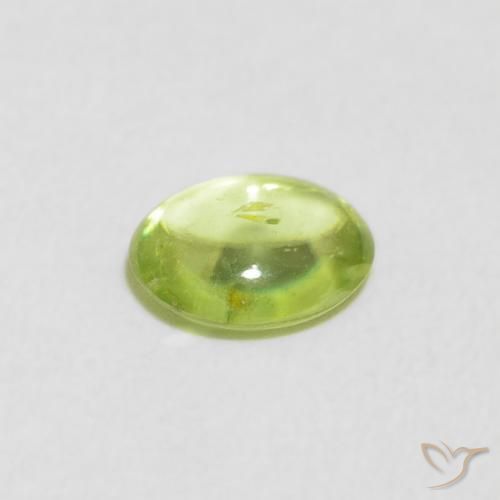esfena Verde medio natural de 0.68 ct, Ovalada, Transparente