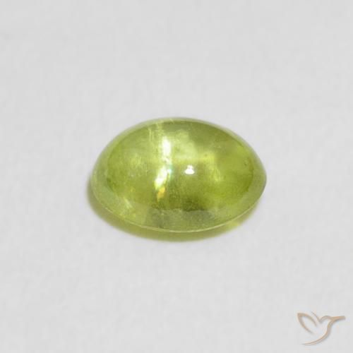 esfena Verde Oliva natural de 0.72 ct, Ovalada, Transparente