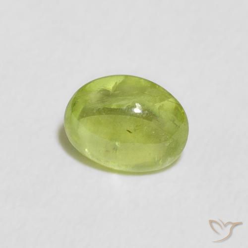 esfena Verde amarillento intenso natural de 0.77 ct, Ovalada, Transparente