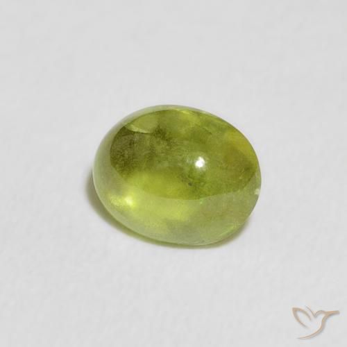 esfena Verde Oliva natural de 0.84 ct, Ovalada, Transparente
