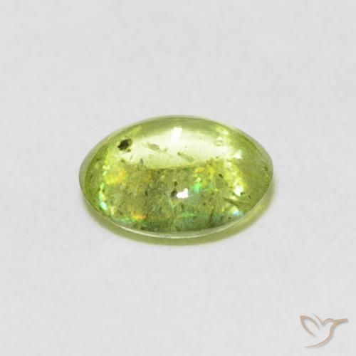 esfena Verde medio natural de 0.61 ct, Ovalada, Transparente