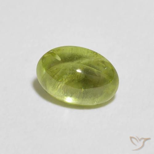 esfena Verde Oliva natural de 0.97 ct, Ovalada, Transparente