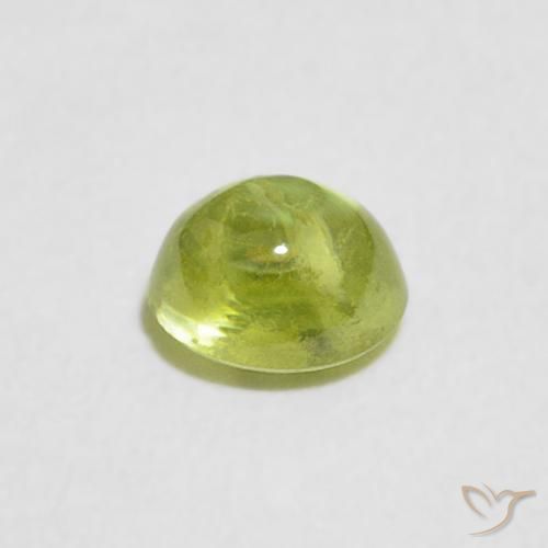 esfena Verde bosque claro natural de 0.65 ct, Ovalada, Transparente