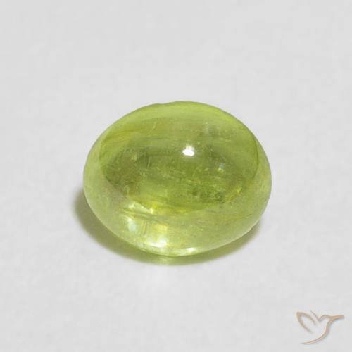 0.72ct Natural Verde medio esfena, Ovalada, Transparente