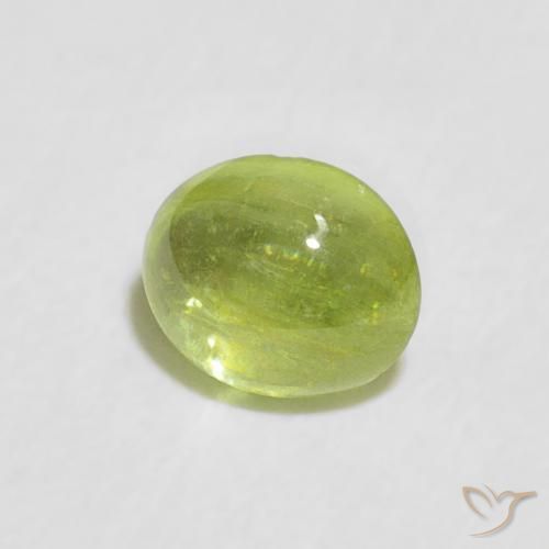 esfena Verde medio natural de 0.72 ct, Ovalada, Transparente