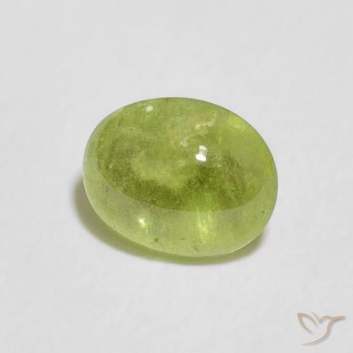 esfena Verde medio natural de 0.91 ct, Ovalada, Transparente
