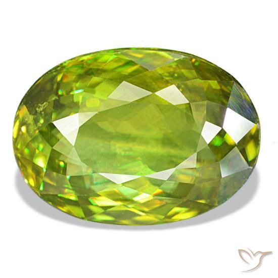 Esfena verde natural de 7,87 ct, corte óvalo, VS