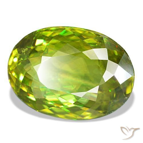 Esfena verde natural de 7,87 ct, corte óvalo, VS