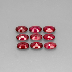 Gemas de espinela rojo natural de  ct, corte óvalo, VS