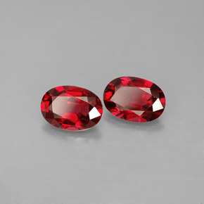 Gemas de espinela rojo natural de  ct, corte óvalo, VS