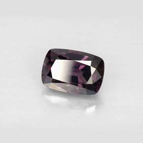 Espinela  natural de 2,70 ct, corte cojín, VVS