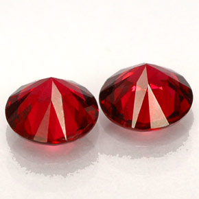 Gemas de espinela rojo natural de  ct, corte redondo, VS