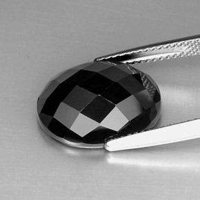 Espinela negro natural de 9,20 ct, corte óvalo, opaco