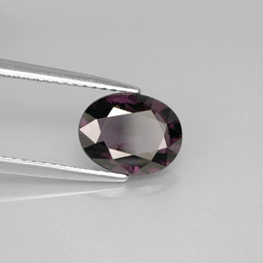 Espinela  natural de 2,02 ct, corte óvalo, VVS-VS