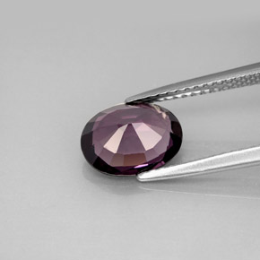 Espinela  natural de 2,02 ct, corte óvalo, VVS-VS