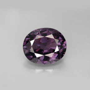 Espinela  natural de 4,43 ct, corte óvalo, VS