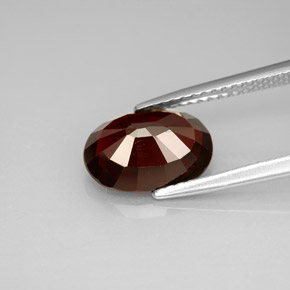 Espinela  natural de 2,78 ct, corte óvalo, VS