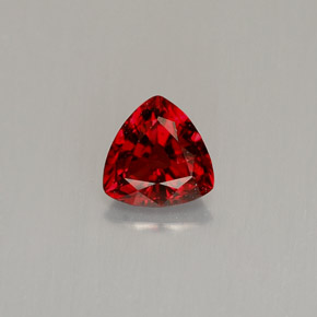 Espinela rojo natural de 0,53 ct, trillón, VS