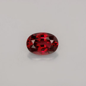 Espinela  natural de 0,76 ct, corte óvalo, VS