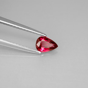 Espinela rojo natural de 0,38 ct, en forma de pera, VS
