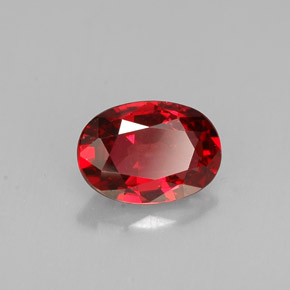 Espinela rojo natural de 0,68 ct, corte óvalo, VS