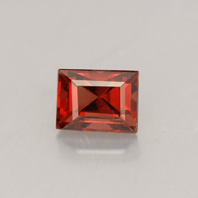 Espinela rojo natural de 0,56 ct, baguette, VS