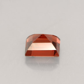 Espinela rojo natural de 0,56 ct, baguette, VS