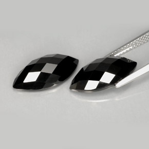 Gemas de espinela negro natural de  ct, marquesa, opaco