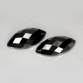 Gemas de espinela negro natural de  ct, marquesa, opaco