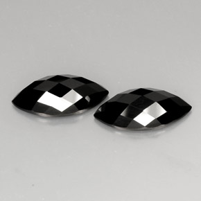 Gemas de espinela negro natural de  ct, marquesa, opaco